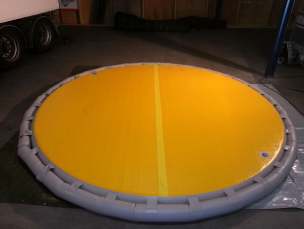 Picture 13 Inflatable internal floating roofs iifr here in version of a yellow inner disc